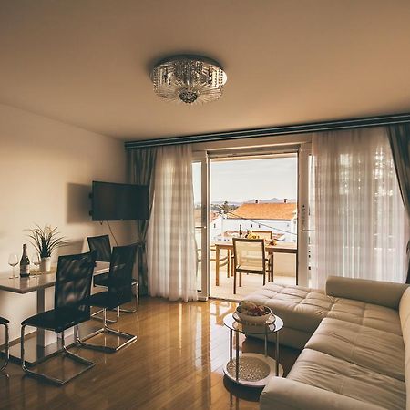 Opera Apartments زادار المظهر الخارجي الصورة