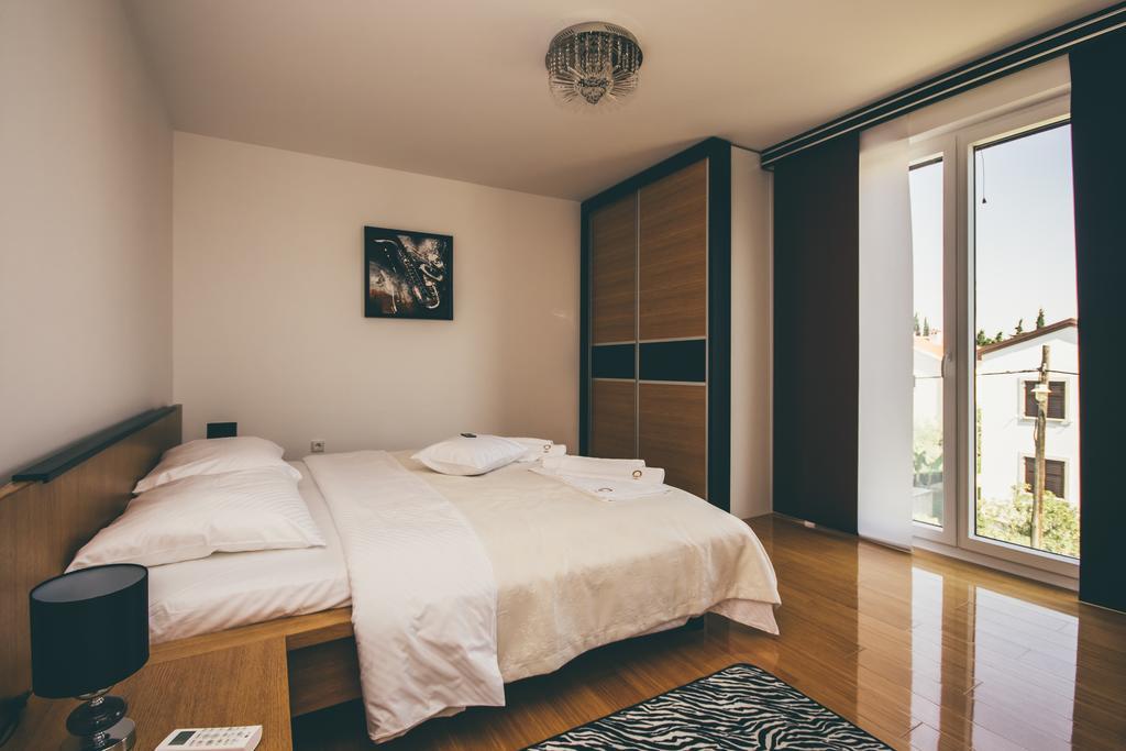 Opera Apartments زادار المظهر الخارجي الصورة